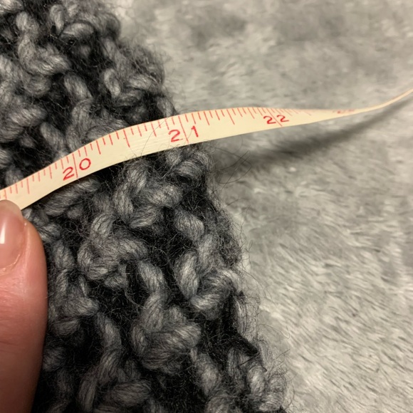 Barretti large loop knitted sweater vest. Made in Italy. - Picture 8 of 9